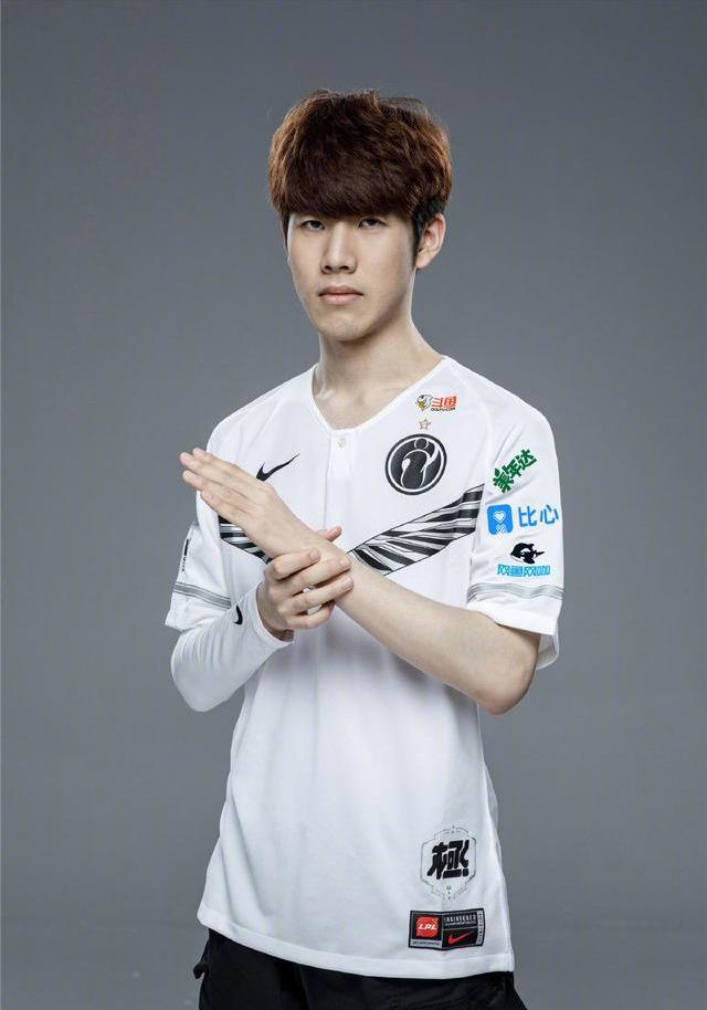 Lillykyu 为 CS2 的 Subway Smurfers 发布了一张新的自定义地图；