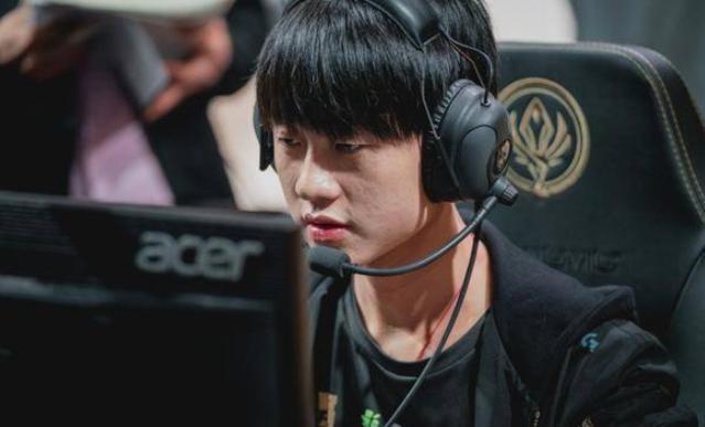 LPL季后赛赛程：每日18点开赛，首战为31日OMG对阵WE！